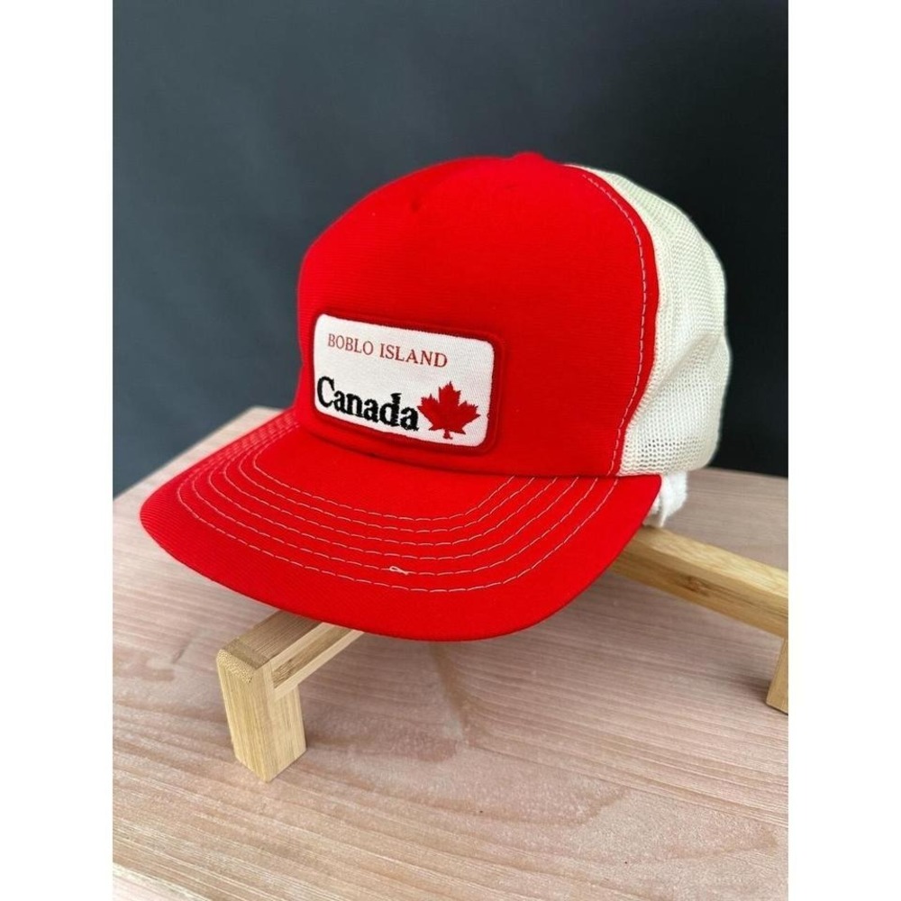 Vintage 1980's Detroit Boblo Island Canada Trucker Men's Hat‎ Snapback